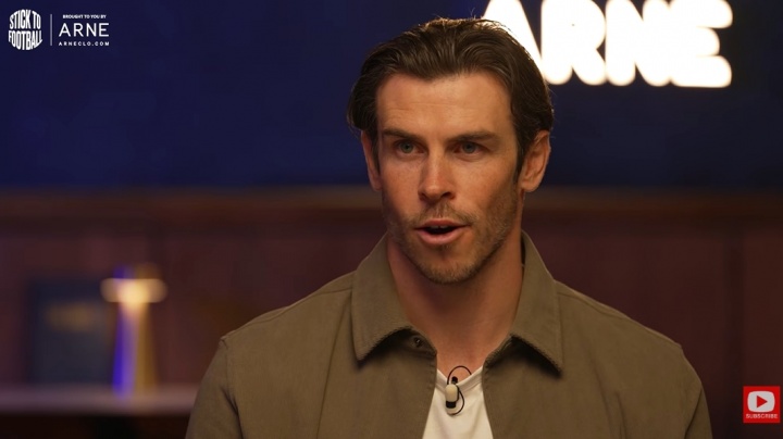 亿万28官网-贝尔：C罗一直想进球、超越梅西 有几次我没传球自己打丢他很沮丧